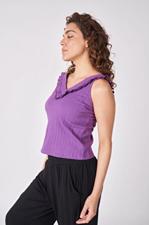 Kadın Dokulu Fırfırlı V Yaka Bluz