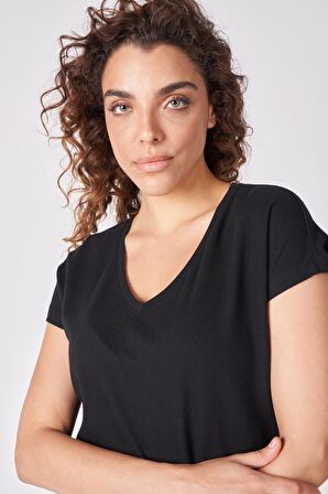 Kadın %100 Pamuklu Dokulu V Yaka Kısa Kollu Tişört