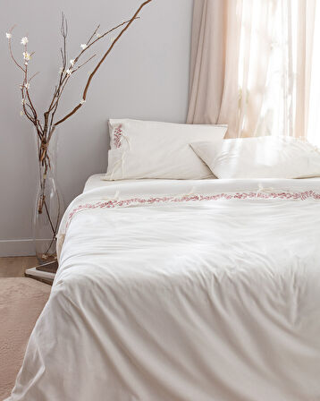 Relief King Size %100 Pamuk Bağlamalı Nevresim Takımı - Ekru/Kırmızı