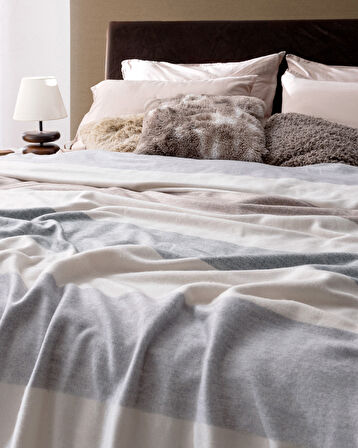 Angely Çift Kişilik Battaniye - Pudra/Gri/Beyaz