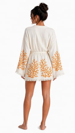 Sedna Kadın Ekru Müslin Kimono Bornoz – Kuşaklı, Püskül Detaylı, Oversize Rahat Kesim Plaj & Ev Giyim