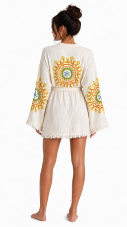 Sedna Kadın Ekru Müslin Kimono Bornoz – Kuşaklı, Püskül Detaylı, Oversize Rahat Kesim Plaj & Ev Giyim