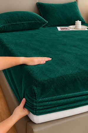 Kadife Kumaş Battal Çift Kişilik Fitted Lastikli Çarşaf Takımı 180x200+30 cm
