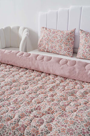 Pembe Bahar Çift Kişilik Çift Taraflı Papatyalı Kapitone Yorgan 200x215 cm
