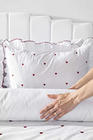 Luva Kırmızı Kalp Çift Kişilik Nakışlı Nevresim Takımı %100 Pamuklu