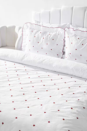 Luva Kırmızı Kalp Çift Kişilik Nakışlı Nevresim Takımı %100 Pamuklu