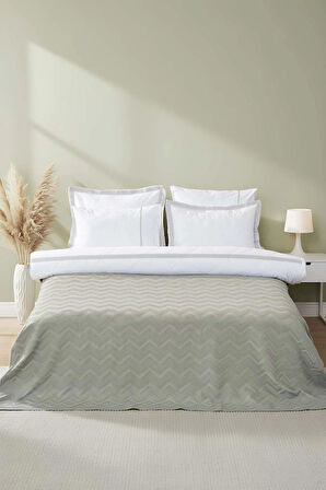 Noemi Yeşil Çift Kişilik Nevresimli Yatak Örtüsü - 7 Parça Çeyiz Seti %100 Pamuklu