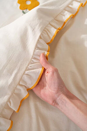 Florita Sarı Çift Kişilik Nakışlı 6 Parça Nevresim Takımı %100 Pamuklu