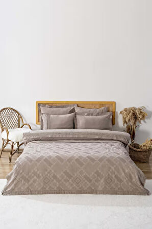 Freya Vizon Güpürlü Çift Kişilik Nevresimli Pike Seti - 7 Parça Çeyiz Seti