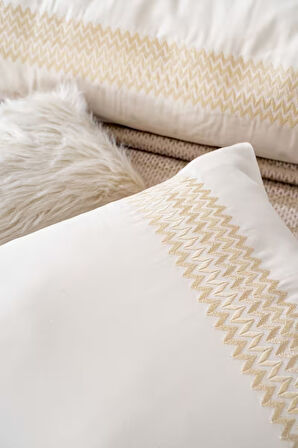 Alina Cappuccino Nakışlı Çift Kişilik Nevresimli Pike Seti - 8 Parça Çeyiz Seti