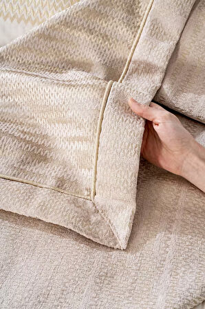 Alina Cappuccino Nakışlı Çift Kişilik Nevresimli Pike Seti - 8 Parça Çeyiz Seti