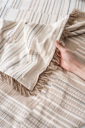 Lia Bej Çift Kişilik Püsküllü Yatak Örtüsü Takımı 3 Parça Uyku & Çeyiz Seti