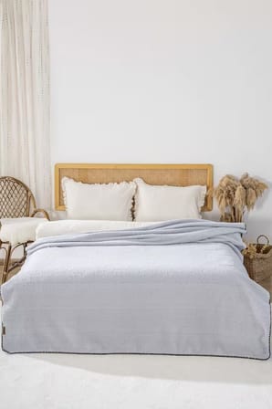 Açık Gri Valencia Sherpa Çift Kişilik Peluş Battaniye