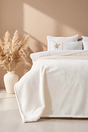 Viona Jakarlı Raşel Gökkuşağı İskandinav Tek Kişilik Punch Yatak Örtüsü