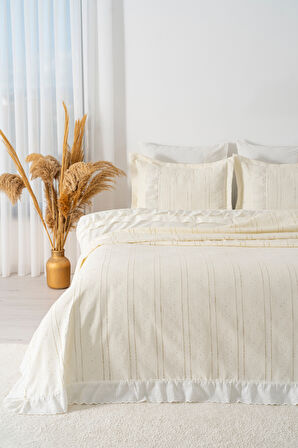 Esila Ekru Fırfırlı Çift Kişilik Nevresimli Pike Seti - 7 Parça Çeyiz Seti