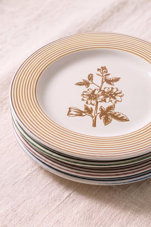 Floral Essence Assos 4'lü Pasta & Sunum Tabağı 22 cm