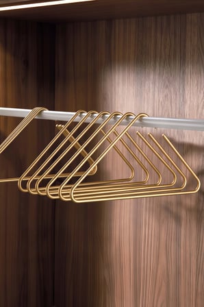 Gold Üçgen Metal Elbise Askısı