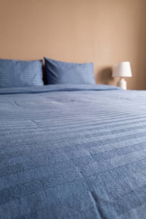 Elite İndigo Çizgili Saten Çift Kişilik Nevresim Takımı - 4 Parça