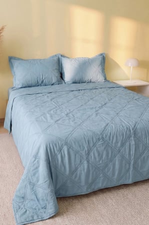 Serra Tila Mint Çift Kişilik Yatak Örtüsü Seti – 3 Parça