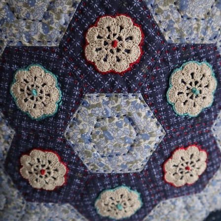 Patchwork El Yapımı Dantel ve Kumaş Tasarım Yastık