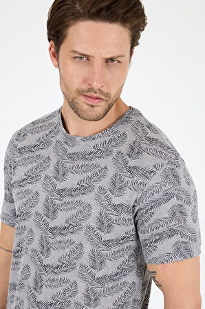Erkek Bisiklet Yaka Desenli T-Shirt – %100 Pamuk – Rahat ve Şık Günlük Kısa Kollu Tişört 0115