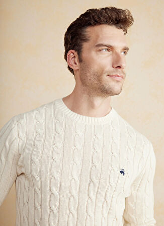 Brooks Brothers Bisiklet Yaka Standart Saç Örgü Desenli Kırık Beyaz Erkek Kazak BBSS25MKL021