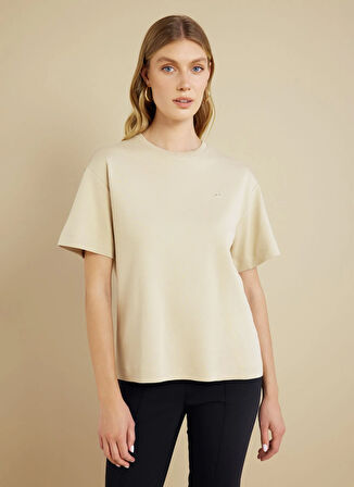 Brooks Brothers Bisiklet Yaka Bej Kadın T-Shirt BBSS25FTS003