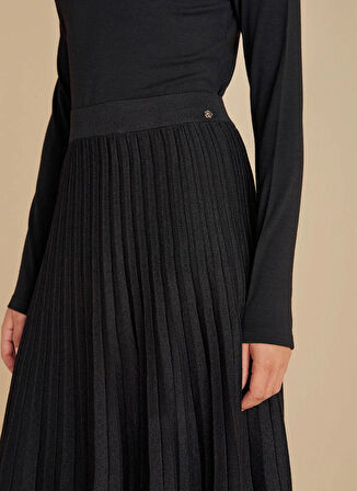 Brooks Brothers Lastikli Bel Siyah Kadın Piliseli Midi Etek Piliseli Triko Etek