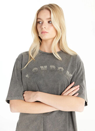 Ted Baker Bisiklet Yaka Taşlı Antrasit Kadın T-Shirt TBWRTS1055