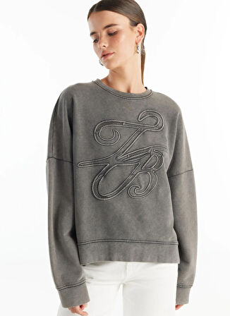 Ted Baker Bisiklet Yaka Nakışlı Antrasit Kadın Sweatshırt TBWRTS1081