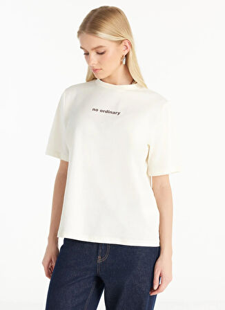 Ted Baker Bisiklet Yaka Baskılı Ekru Kadın T-Shirt TBWRTS1054