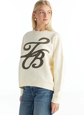 Ted Baker Balıkçı Yaka Nakışlı Ekru Kadın Sweatshırt TBWRTS1083