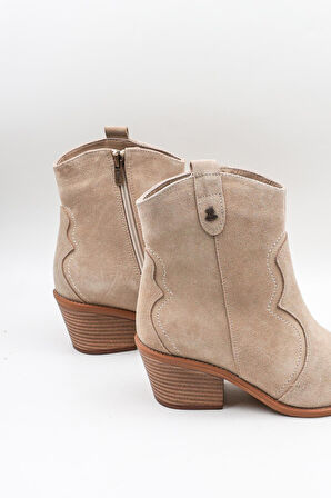 Venüs Kadın Hakiki Süet Deri Mat Sivri Burun Slip On Kalın Kısa Topuklu Kovboy Bot  VN2454112K - Bej - 36