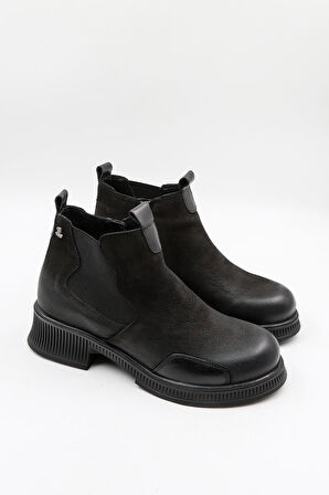 Venüs Kadın Hakiki Deri Kısa Topuk Fermuarlı Bilek Boy Bot 2452703K - Siyah - 36