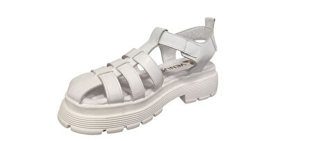 VENÜS 2409211Y BURNU KAPALI KADIN DERİ SANDALET