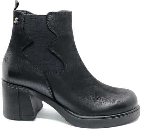 Venüs Malakas Hakiki Deri Kaymaz Taban Ortopedik Kadın Bot
