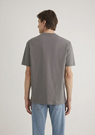 Etiket Detaylı Gri Basic Tişört 0611824-70096