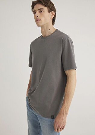 Etiket Detaylı Gri Basic Tişört 0611824-70096