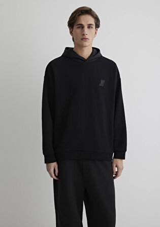 Mavi Pro Baskılı Kapüşonlu Siyah Sweatshirt 0S10353-71379