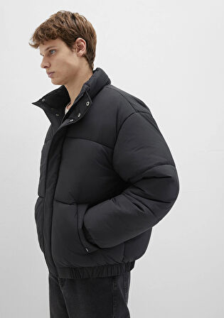 Dik Yaka Siyah Şişme Mont 0110609-71379