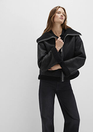 Suni Kürk Detaylı Siyah Suni Deri Ceket 1110718-900