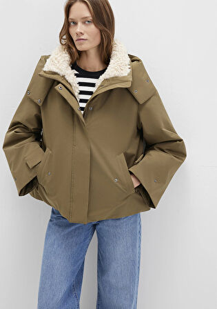 Suni Kürk Detaylı Kapüşonlu Haki Parka 1110759-71816