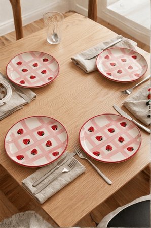 Heredot Çilek Serisi Pasta Tatlı Tabağı 19 cm (4 Adet)