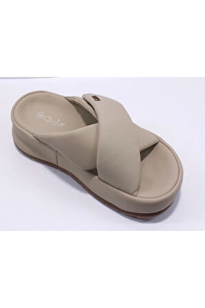 GUJA 25Y400-1 KADIN ÇAPRAZ CIRTLI KALIN TABAN TERLİK BEJ