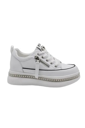 GUJA 25Y423-4 GİZLİ DOLGU TAŞ SARGILI KADIN SNEAKER AYAKKABI