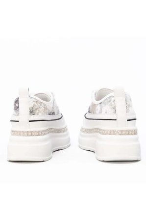 GUJA 25Y423-6 GİZLİ DOLGU PULPAYETLİ KADIN SNEAKER AYAKKABI