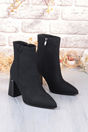 Guja 25K137 Baskılı Deri 8 Cm Yükseklik Kalın Topuklu Sivri Burun Kadın Bot