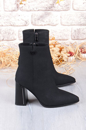 Guja 25K137 Baskılı Deri 8 Cm Yükseklik Kalın Topuklu Sivri Burun Kadın Bot