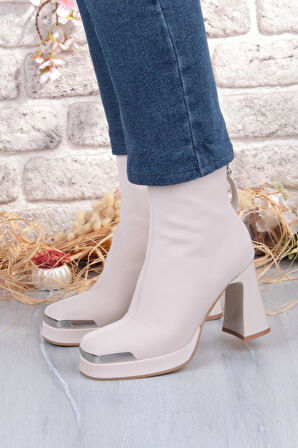 Guja 25K414-2 Kalın Topuklu Kut Burun Arka Kısımdan Fermuarlı Kadın Bot