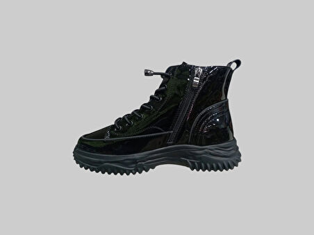 GUJA 25K310-13 KADIN SPOR BOT SİYAH RUGAN